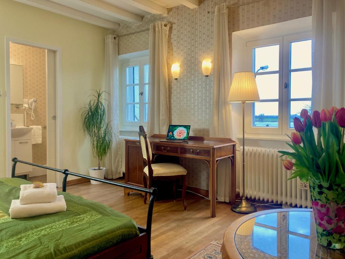 Rhein River Guesthouse - Direkt Am Rhein Leverkusen Ngoại thất bức ảnh