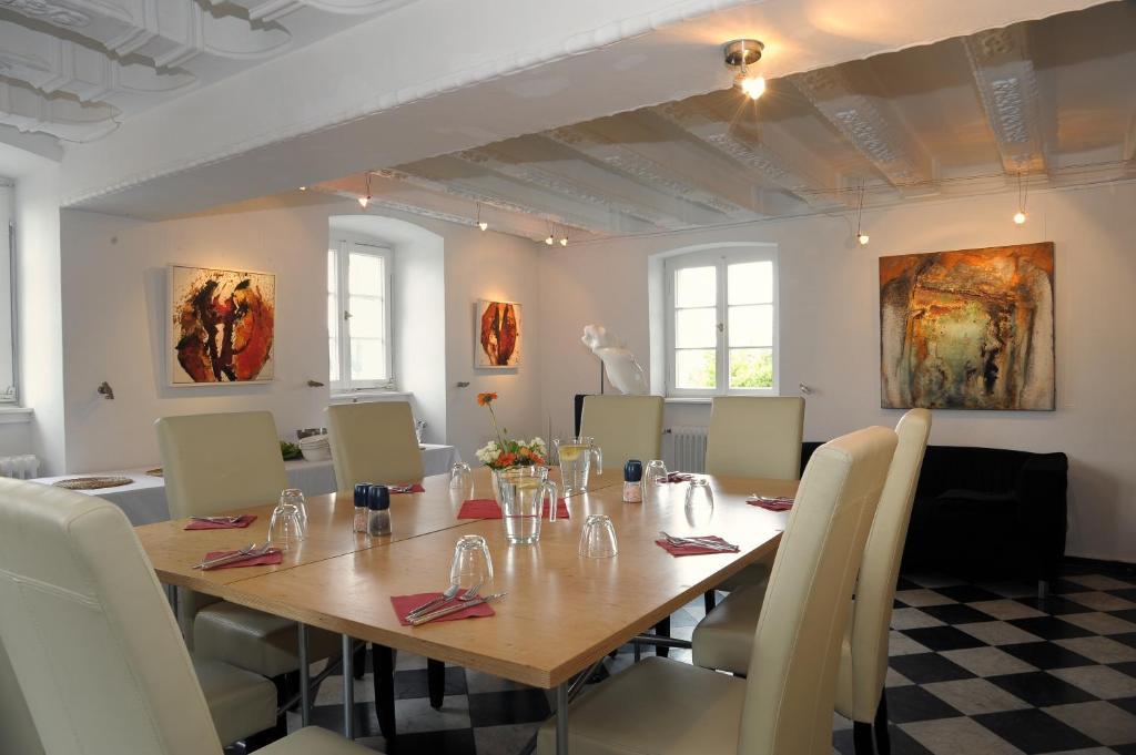 Rhein River Guesthouse - Direkt Am Rhein Leverkusen Ngoại thất bức ảnh