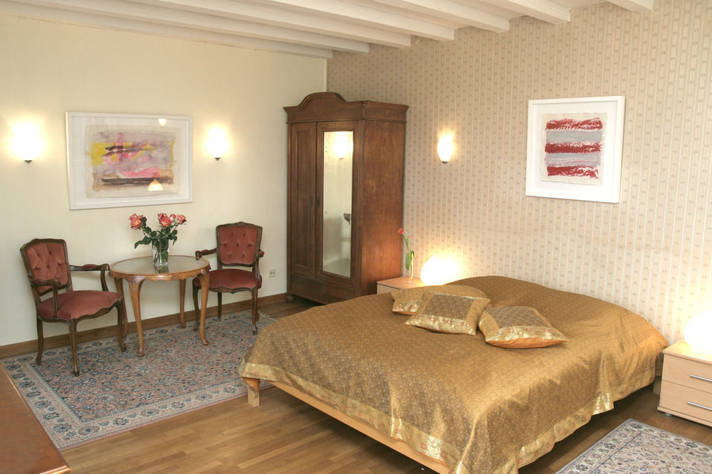 Rhein River Guesthouse - Direkt Am Rhein Leverkusen Ngoại thất bức ảnh